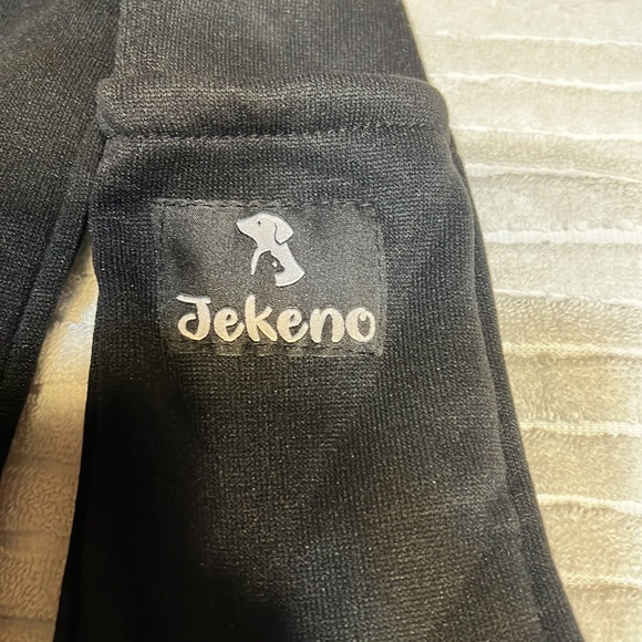 Jekeno puppy/Kitten carrier/Sling - Picture 3 of 3